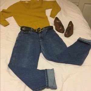 Vintage High Waist Mom JeAns in great condition